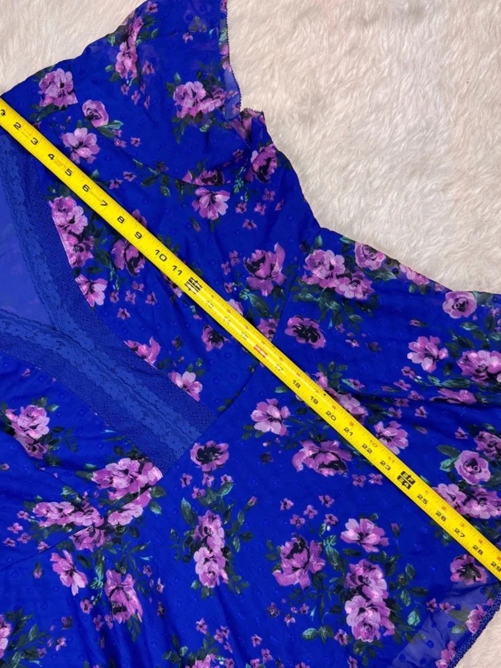torrid Royal Blue Floral V-Neck Peplum Top - Picture 10 of 10